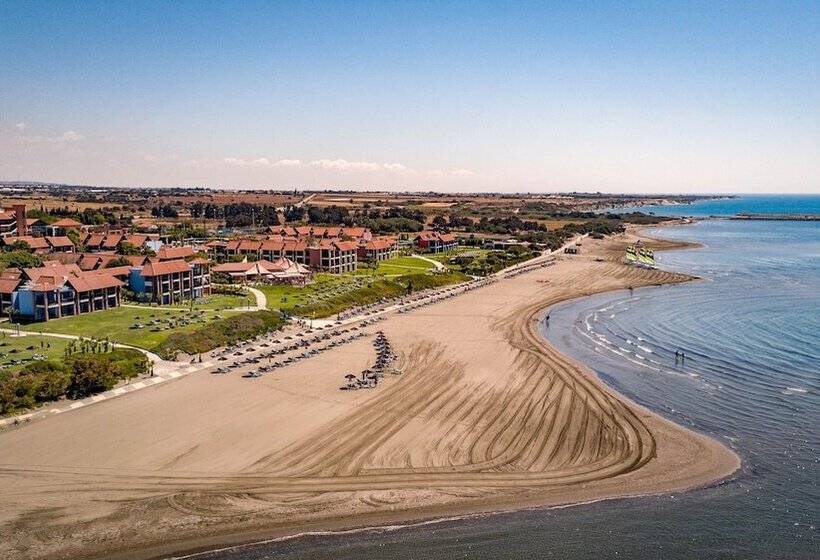 リゾートホテル Robinson Cyprus