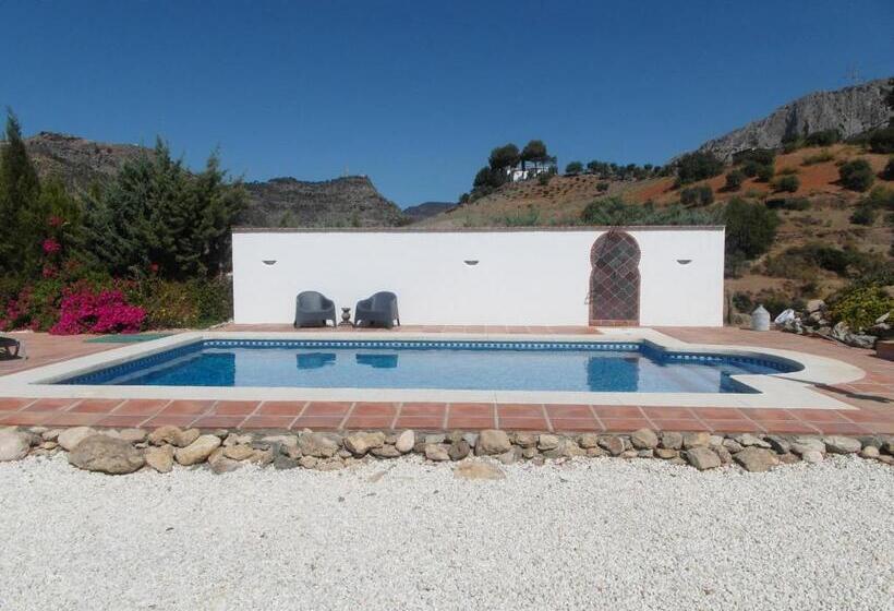 Bed and Breakfast Casa El Chorro