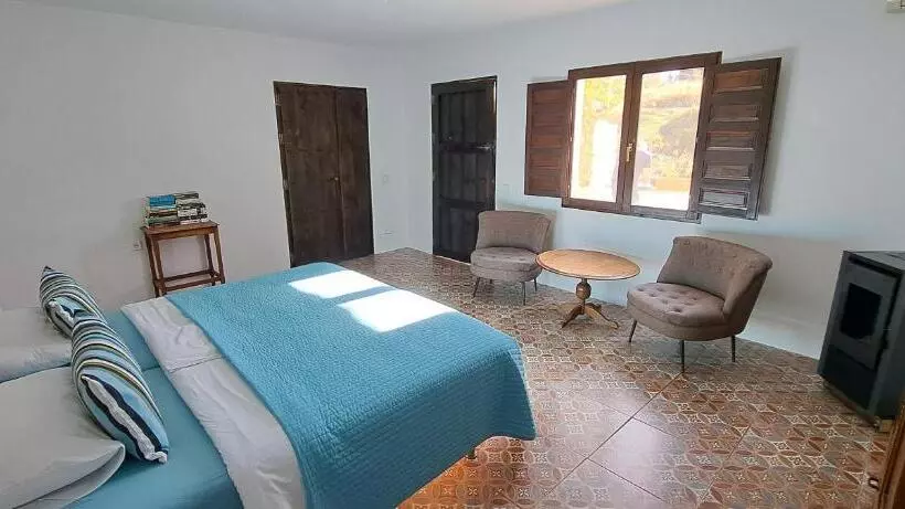 ベッドアンドブレックファースト Casa El Chorro