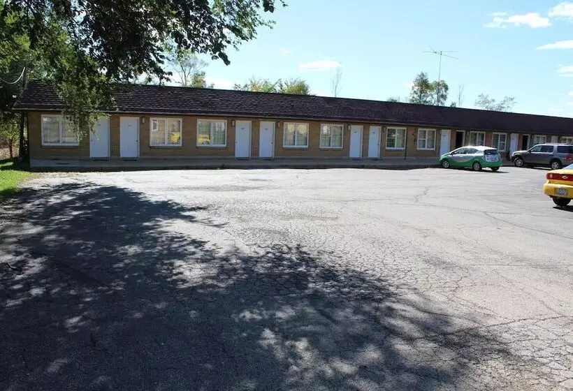 Crest Motel