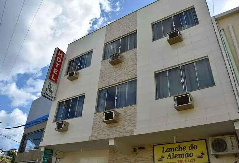 Hotelli City