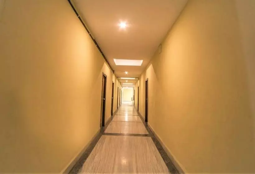 ホテル Empire Gandhidham