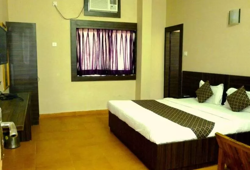 ホテル Empire Gandhidham