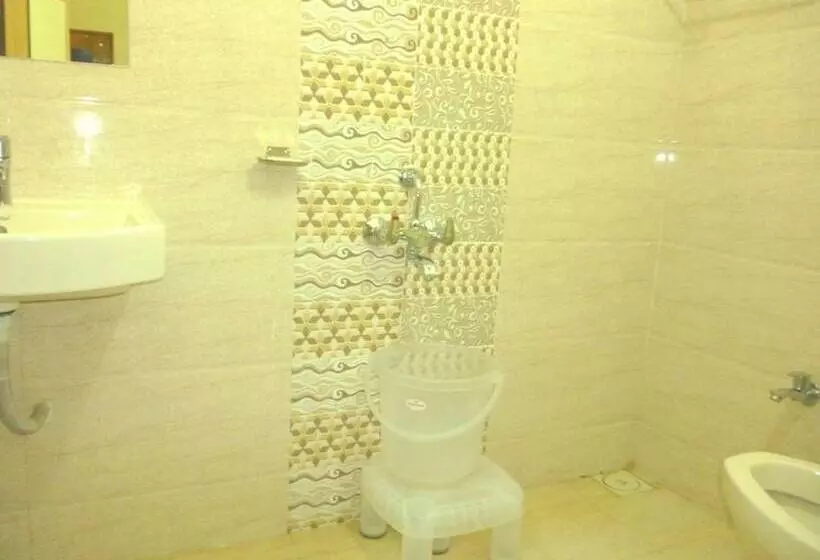 ホテル Empire Gandhidham
