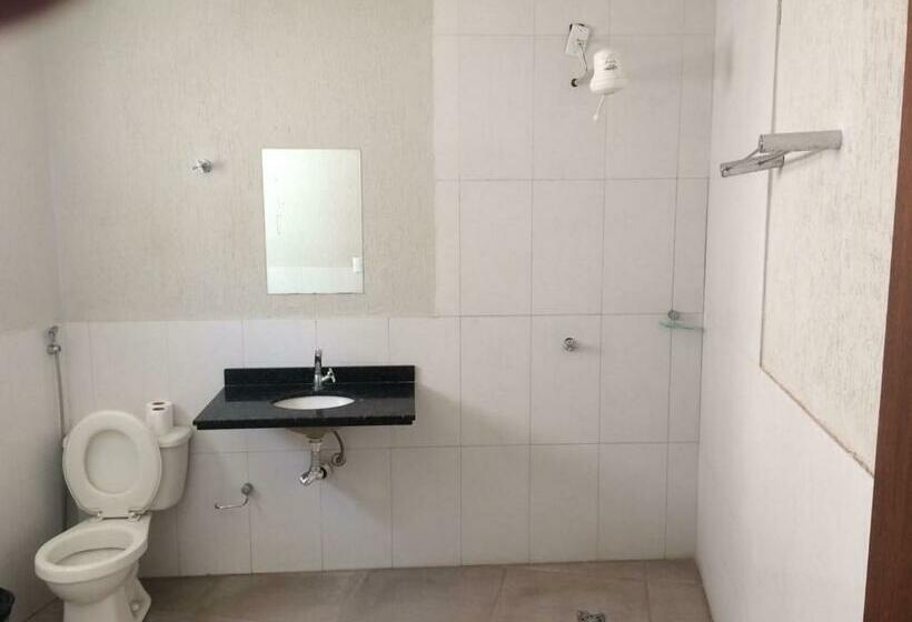 Отель Roda Viva Park