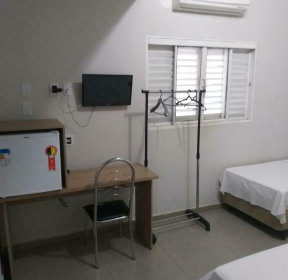 Отель Roda Viva Park