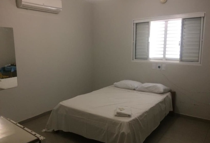 Отель Roda Viva Park