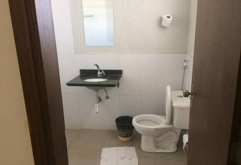 Отель Roda Viva Park