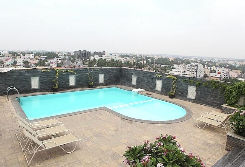 فندق Shelton Rajamahendri