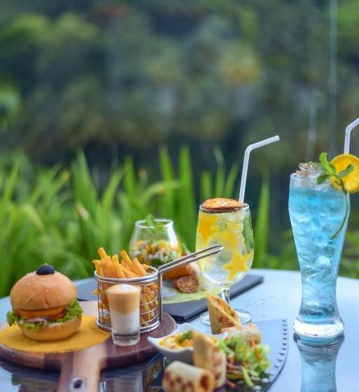 فندق The Golden Crown