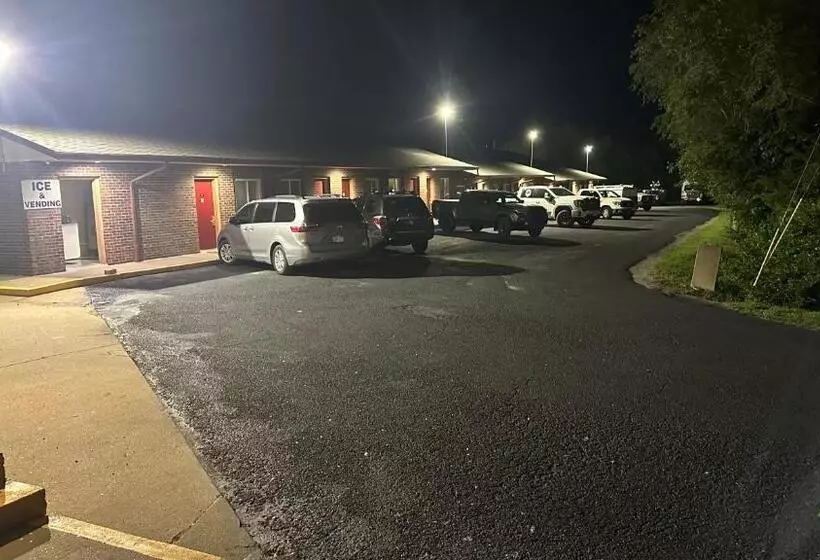 モーテル Economy Inn