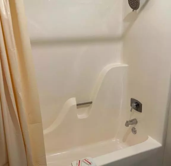 モーテル Economy Inn