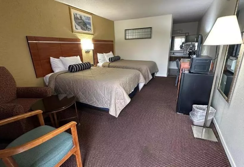 モーテル Economy Inn
