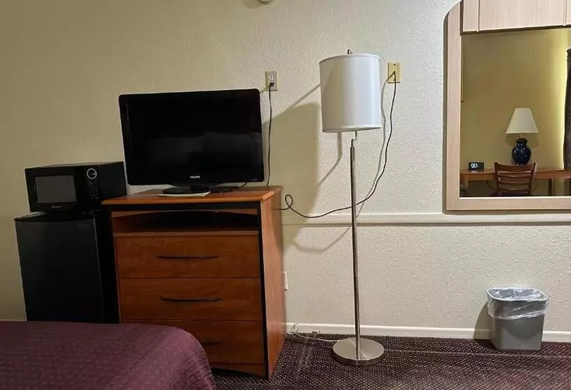 モーテル Economy Inn