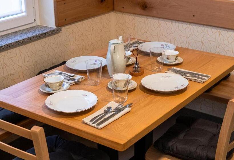 تختخواب و صبحانه 4 Tete