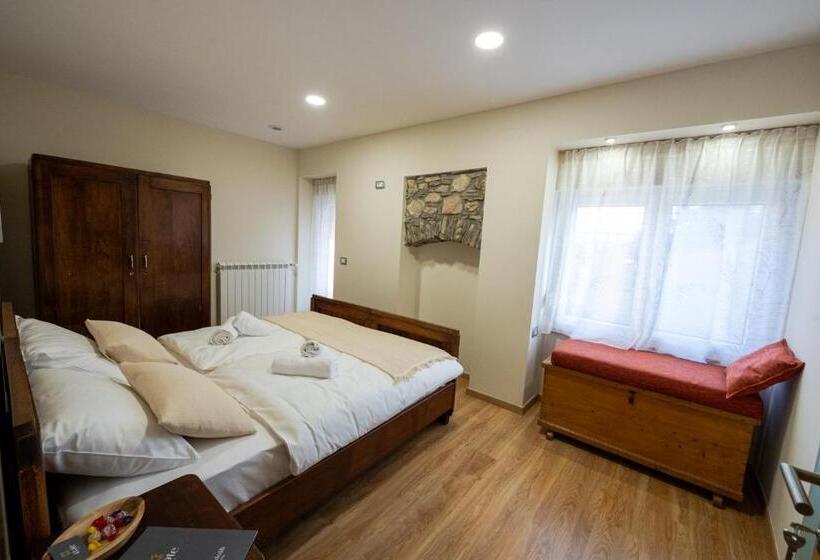 تختخواب و صبحانه 4 Tete