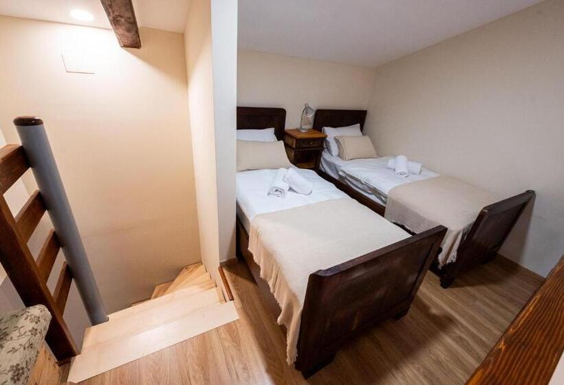 تختخواب و صبحانه 4 Tete