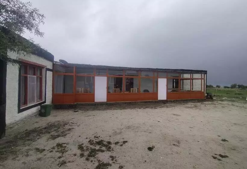 ベッドアンドブレックファースト Amchi Homestay Ladakh By Lexstays