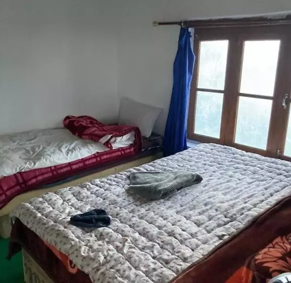 ベッドアンドブレックファースト Amchi Homestay Ladakh By Lexstays