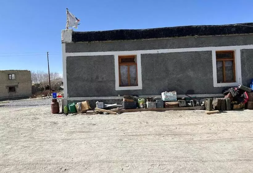 ベッドアンドブレックファースト Amchi Homestay Ladakh By Lexstays