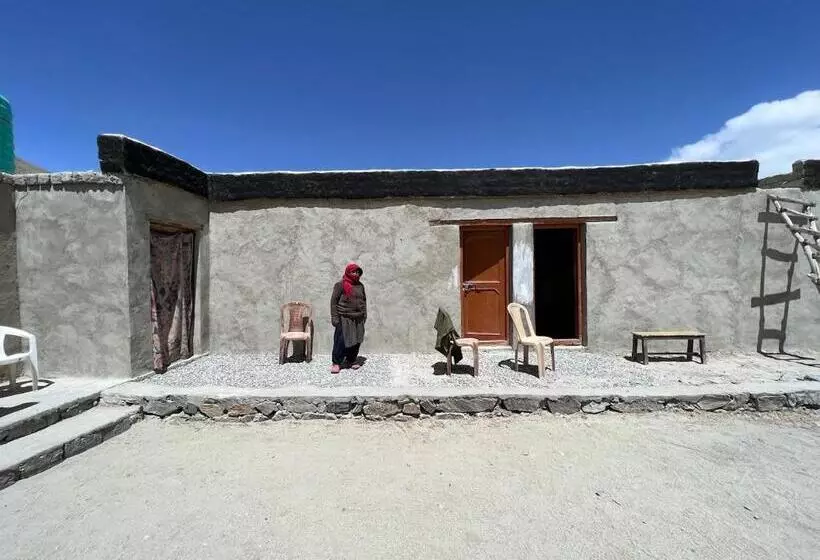ベッドアンドブレックファースト Amchi Homestay Ladakh By Lexstays
