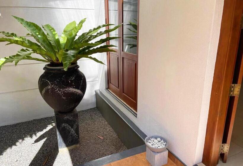 مبيت وإفطار Cenreeza Airport Villa