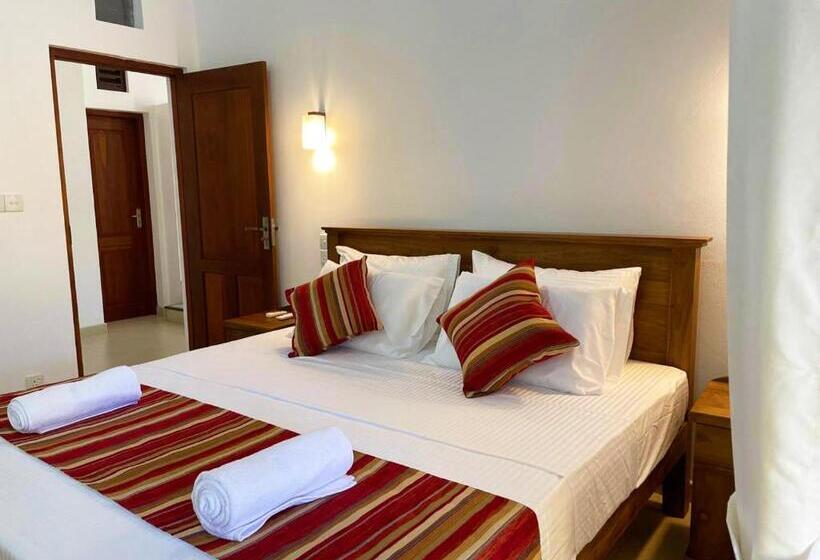 مبيت وإفطار Cenreeza Airport Villa