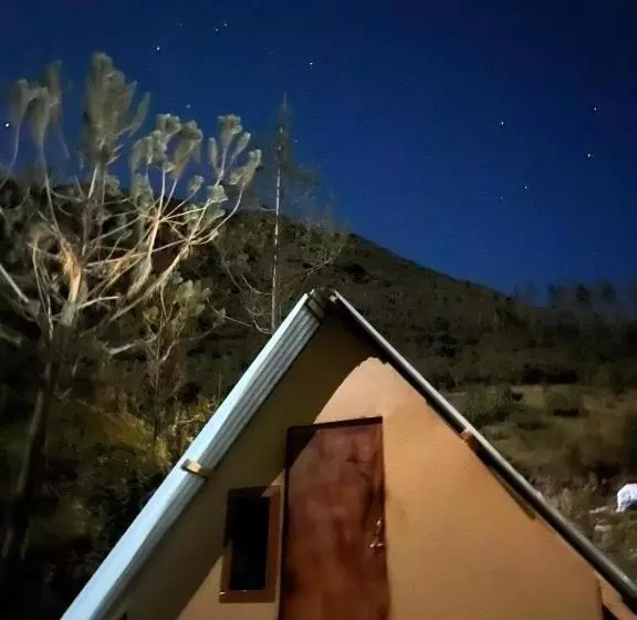 تختخواب و صبحانه Hostel El Molle