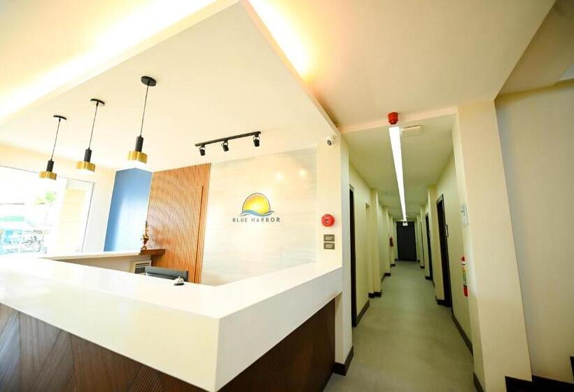 Hotel Blue Harbor