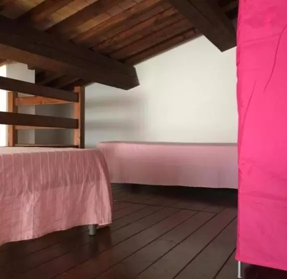 ホテル Casale Poggio Meone