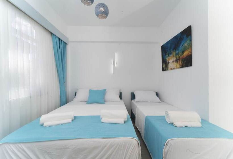 هتل Kemer Royal Beach