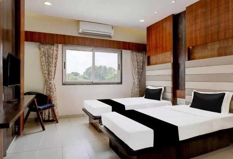Oyo Hotel Shreeji