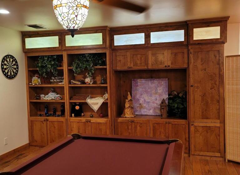 膳宿费 Trout Reflections