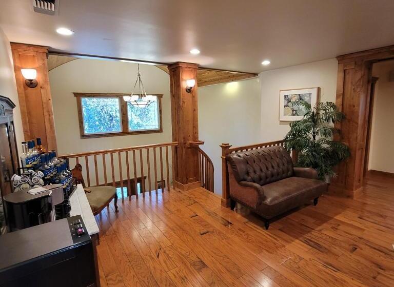 膳宿费 Trout Reflections