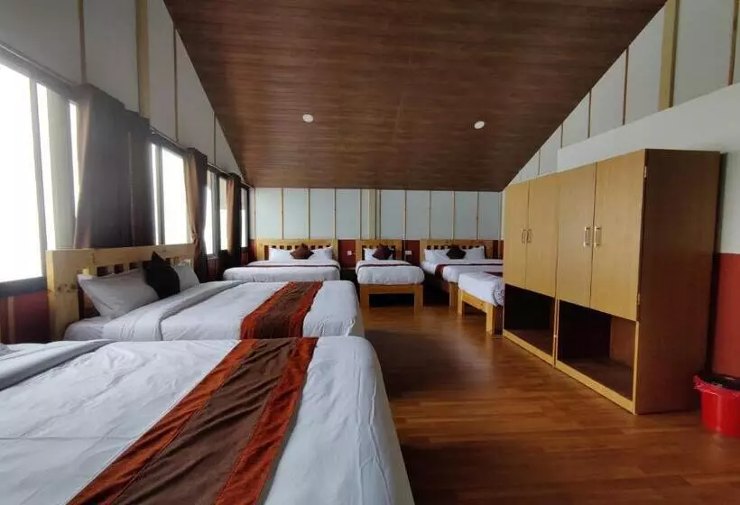 استراحتگاه Suryachaur Nature Retreat