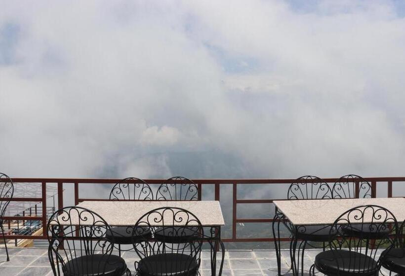 استراحتگاه Suryachaur Nature Retreat