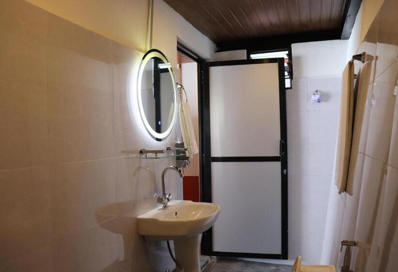 استراحتگاه Suryachaur Nature Retreat