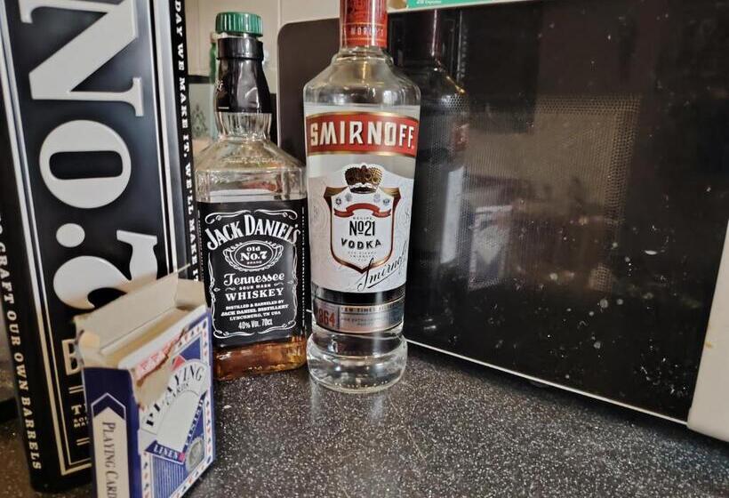 ユースホステル Terror Towers