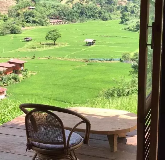 Aamiaismajoitus (B&B) สะปัน Riva Camp