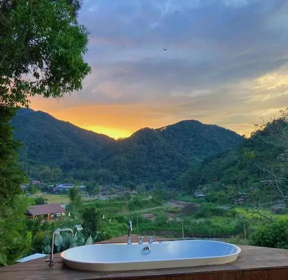 Aamiaismajoitus (B&B) สะปัน Riva Camp