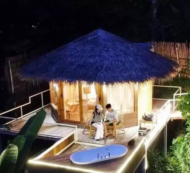 Aamiaismajoitus (B&B) สะปัน Riva Camp