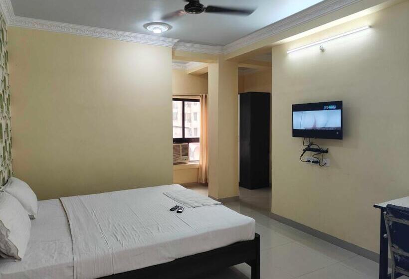 Hotel Super Collection O Rukanpura Patliputra Station Formerly Radhika Inn