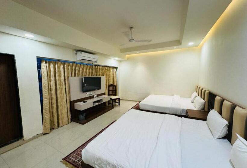 Goroomgo Hotel Jay Shree Palace Ujjain