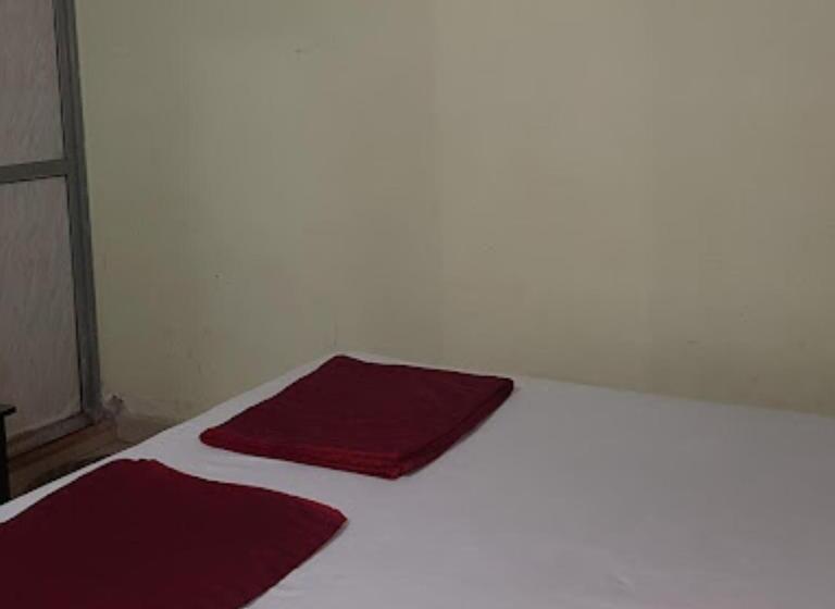 בית מלון כפרי Anjali Palace Bhuj