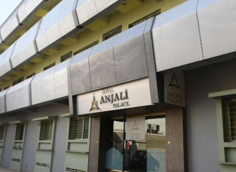 בית מלון כפרי Anjali Palace Bhuj