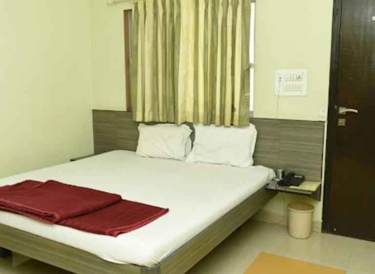 בית מלון כפרי Anjali Palace Bhuj