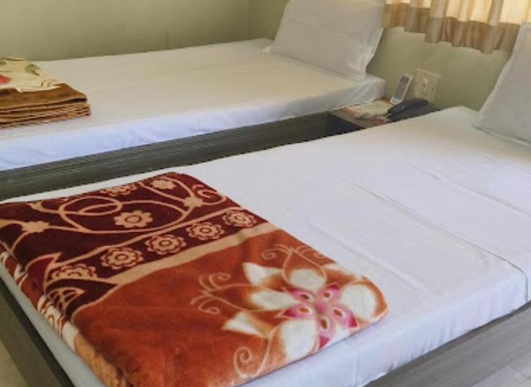 בית מלון כפרי Anjali Palace Bhuj