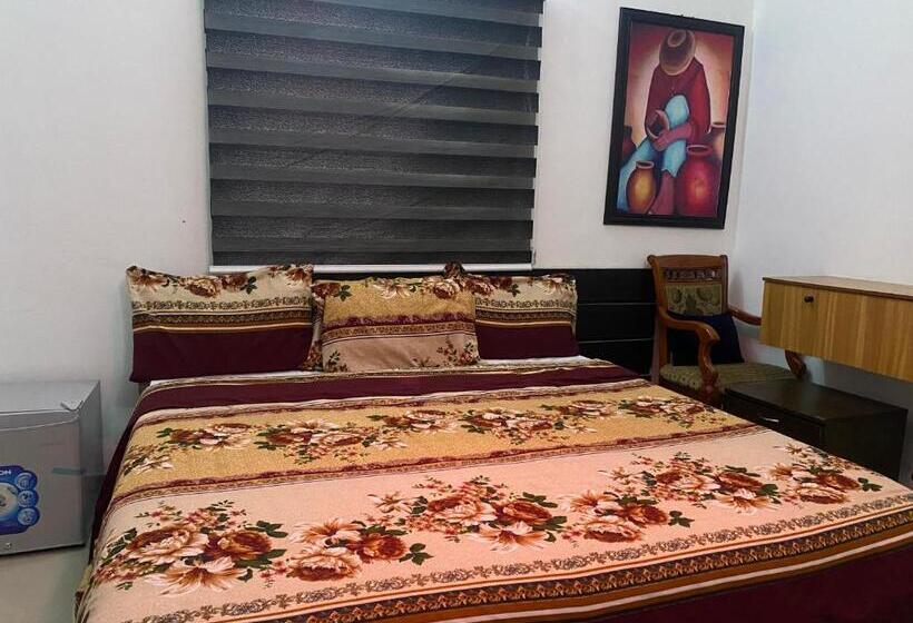 هتل Bom S Apartment Ltd