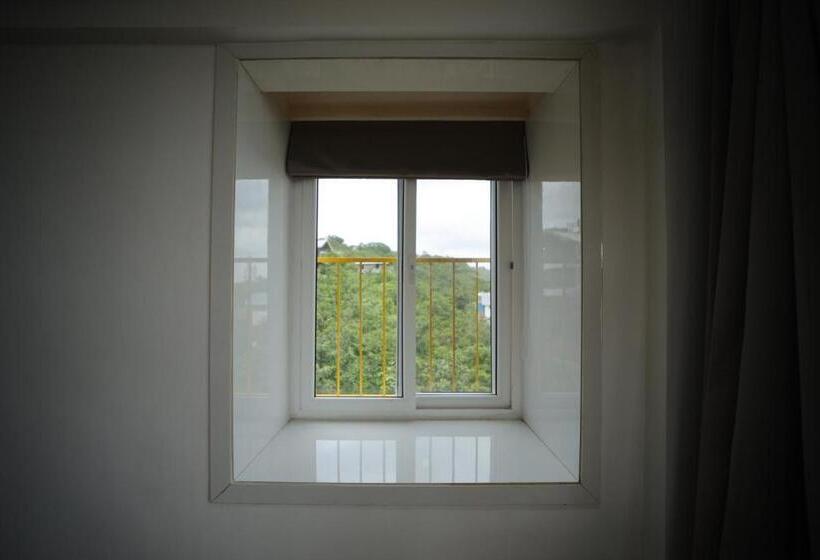 Otel Eshi Resorts And Restaurant   Bhimashankars Jungle Luxury Resort