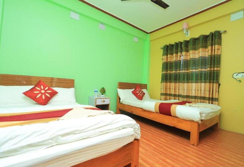 هتل Lekhnath View Tower And Eco Farm